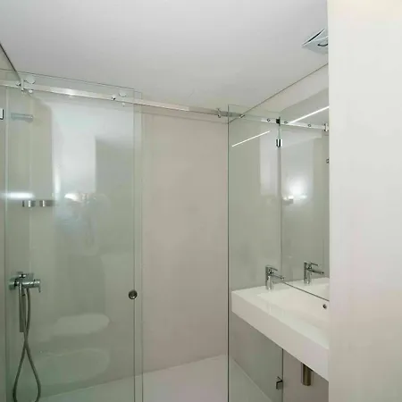 Cathedral Design Apartment *